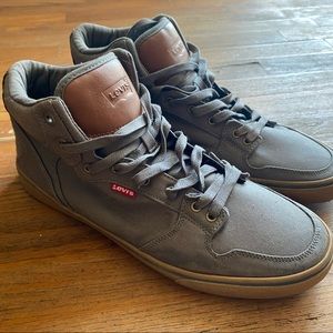 Men’s Levi’s High Tops Shoes sz 13
